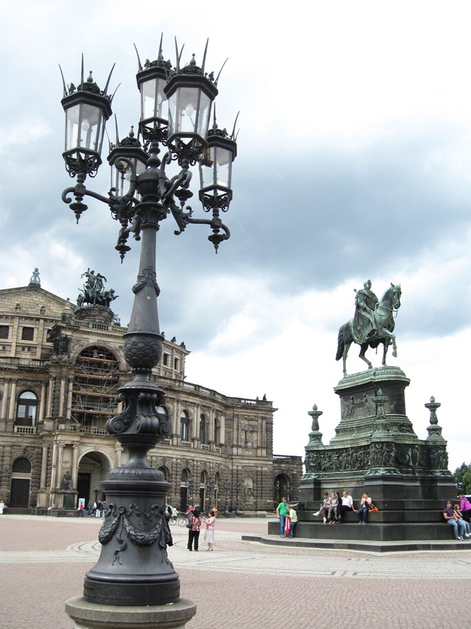 Площадь Дрезден