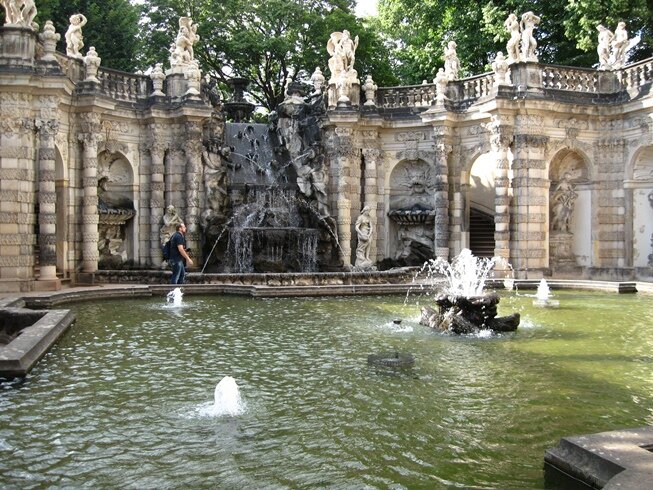 Дрезден фонтаны